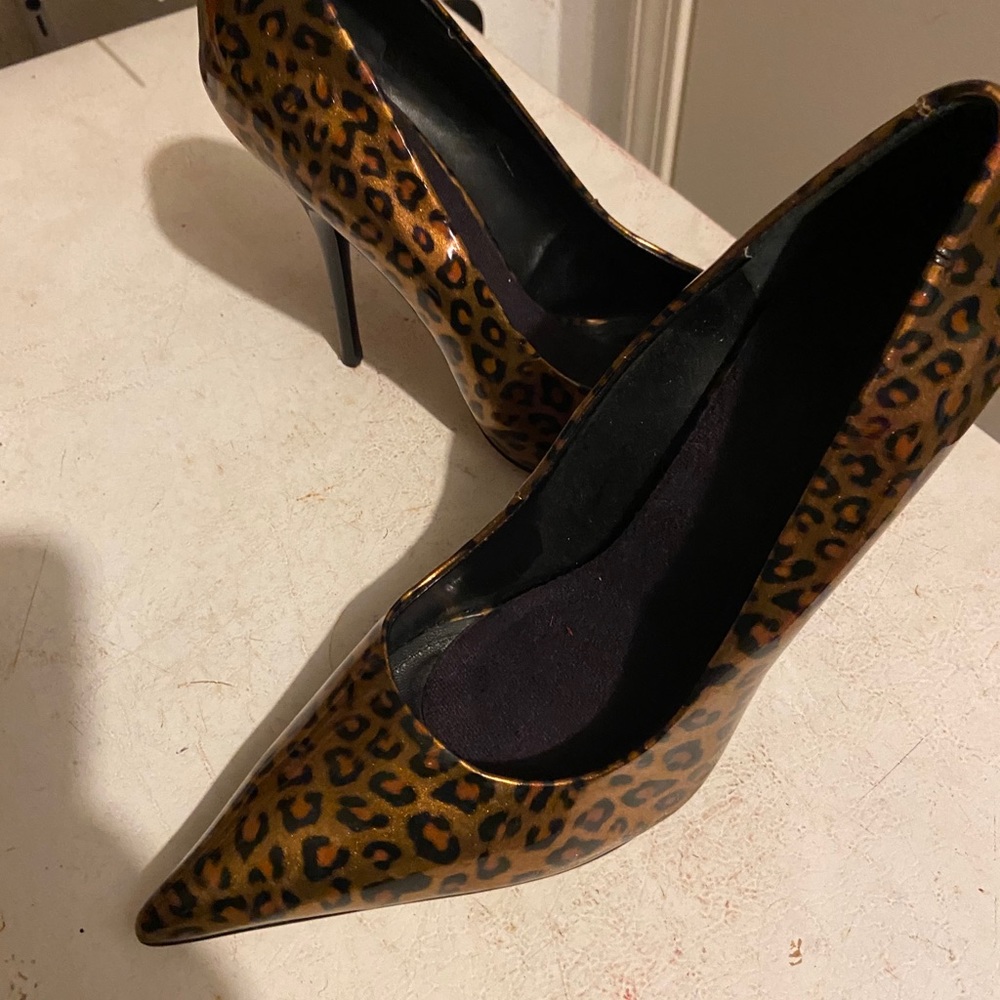 Leopard print heels Aldo